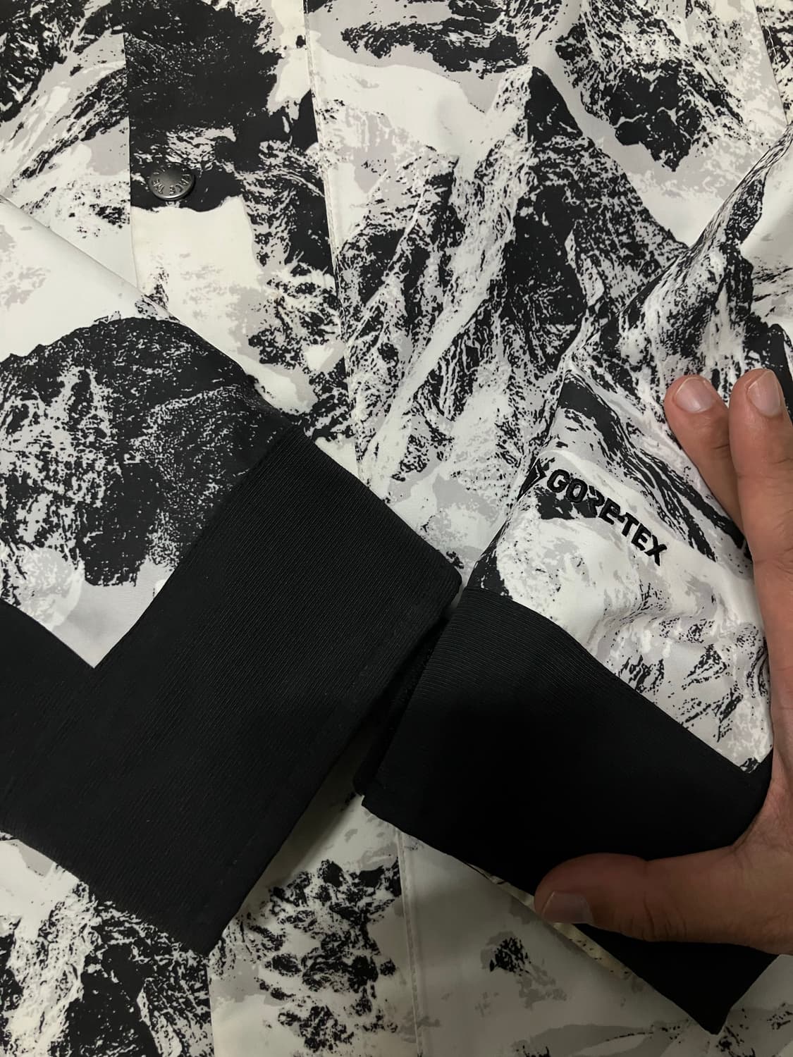 노스페이스 노벨티 에코 고어텍스 마운틴 설산 자켓 상품이미지3