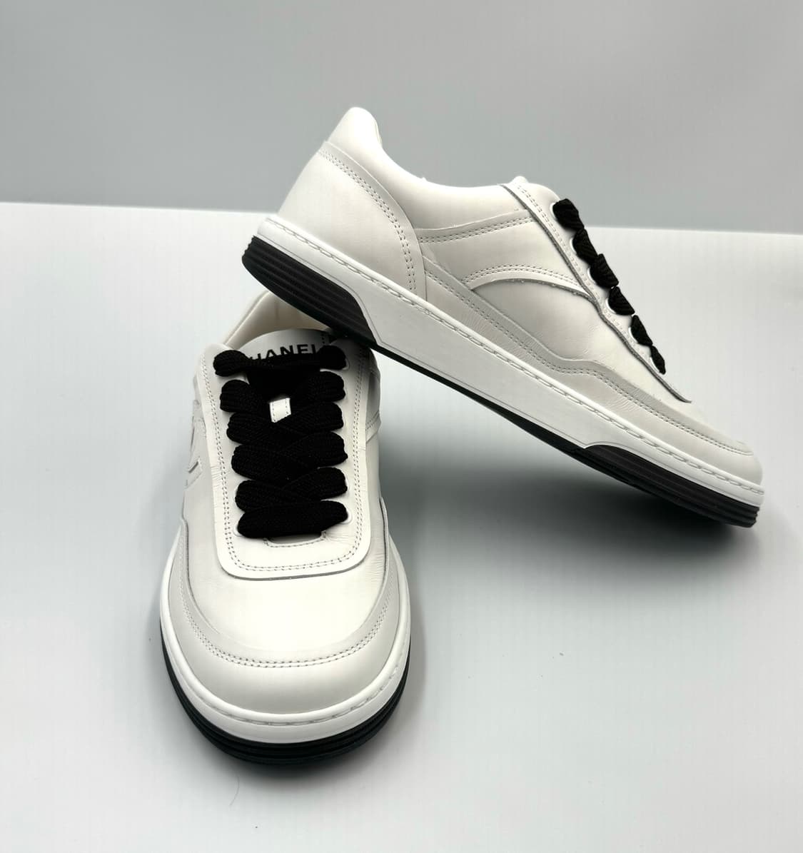 샤넬 스니커즈 카프스킨 화이트 G39980 감정원검수 (사이즈35) 상품이미지5