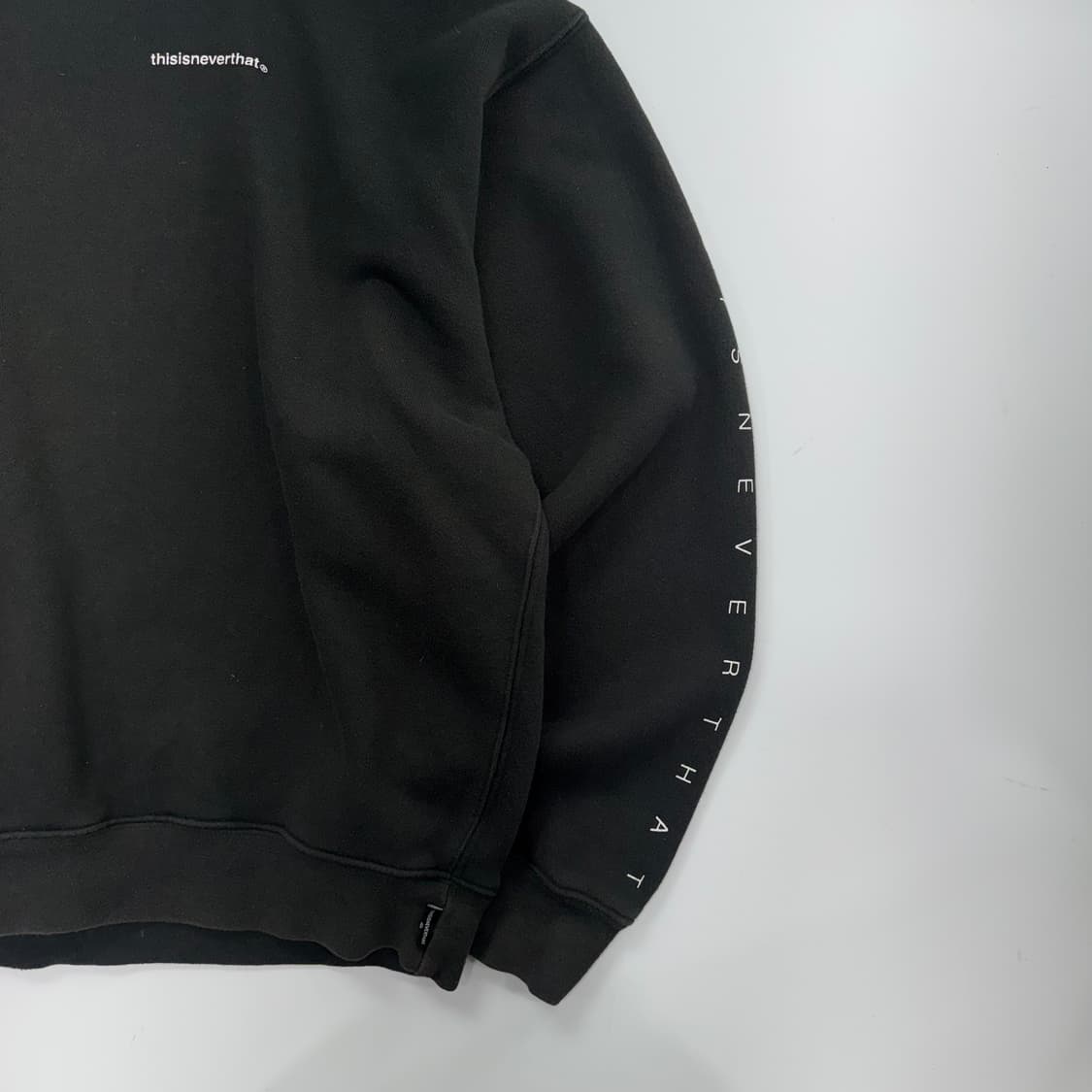 Thisisneverthat 디스이즈네버뎃 사이드 로고 블랙 롱슬리브   상품이미지5
