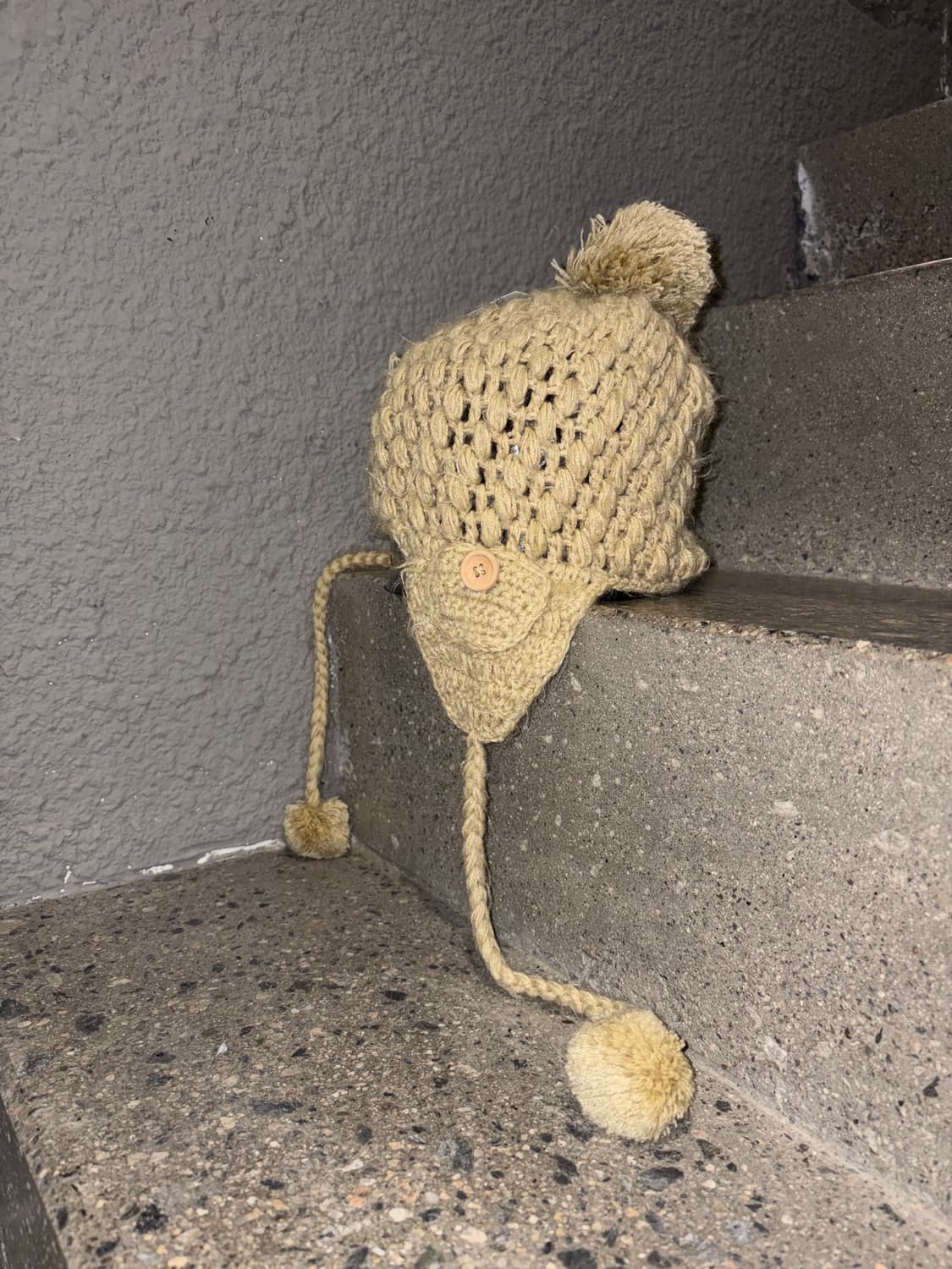 빈티지 단추 폼폼 이어플랩 상품이미지3