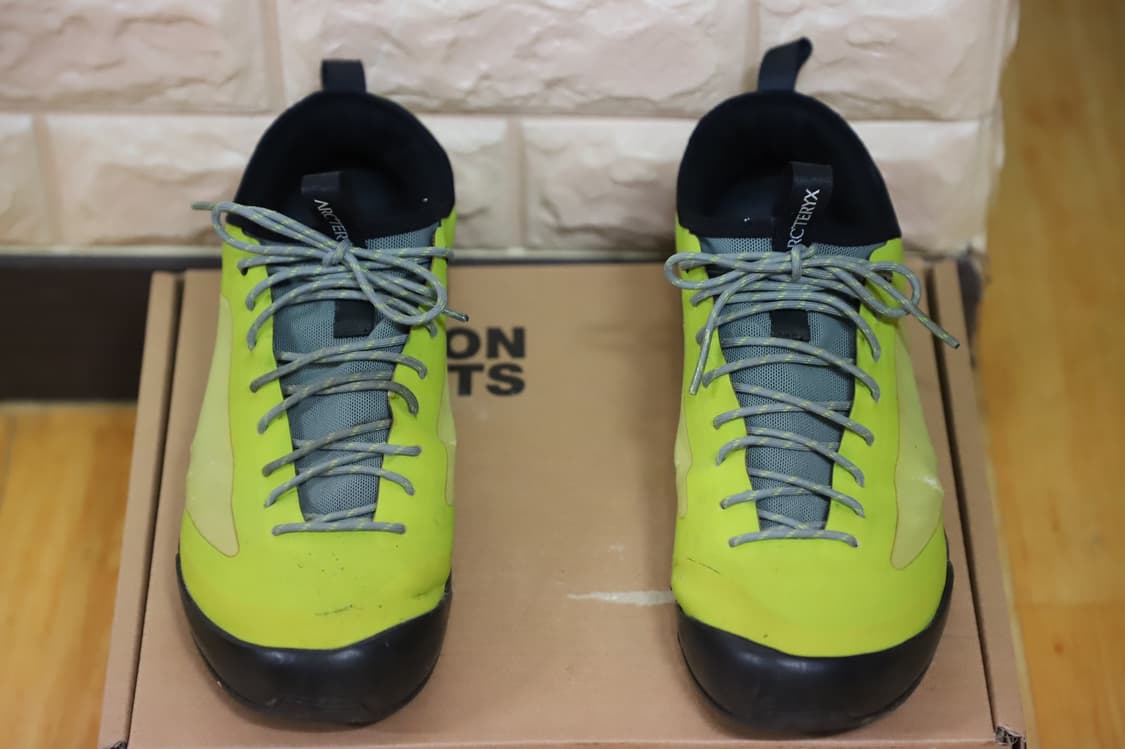 Arc'teryx Aclux SL Approach 슈즈 - 넬슨 정품 상품이미지1