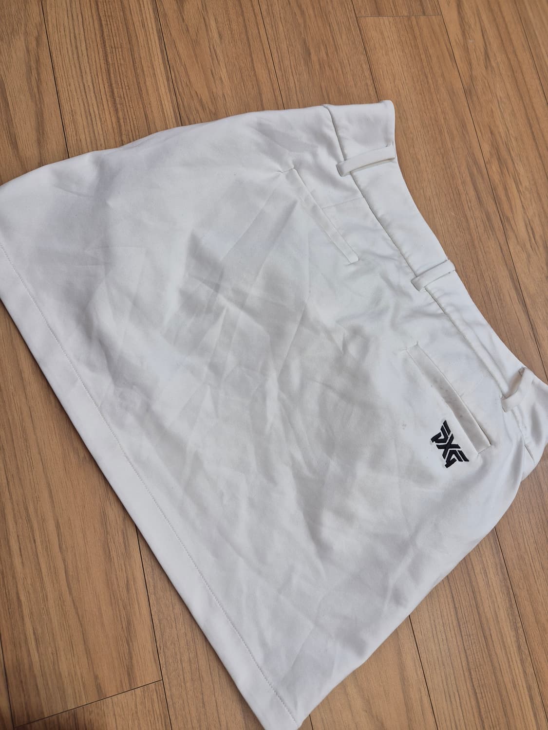 XS 사이즈 PXG 골프 스커트 판매합니다. 화이트 색상이라 어느 상의에 상품이미지2