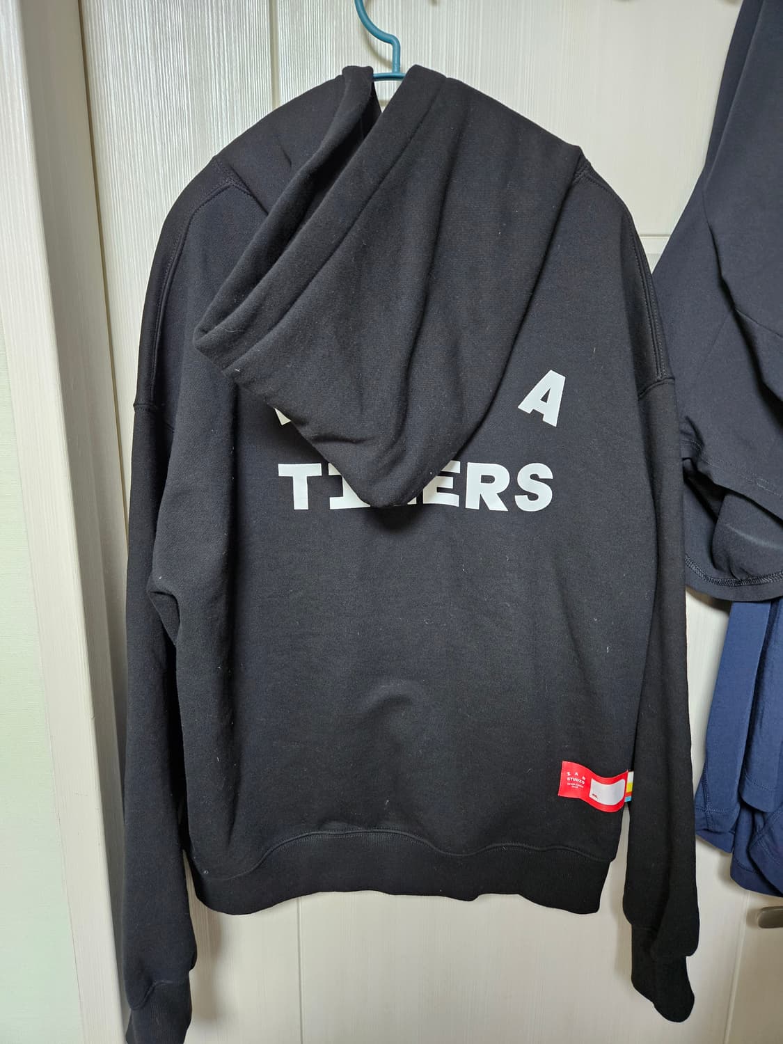 아이앱스튜디오 기아타이거즈 후드티 상품이미지2