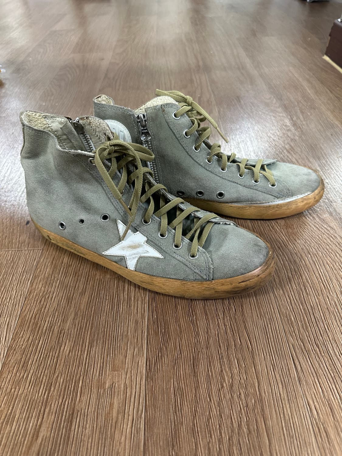 골든구스 스웨이드 스니커즈 상품이미지2