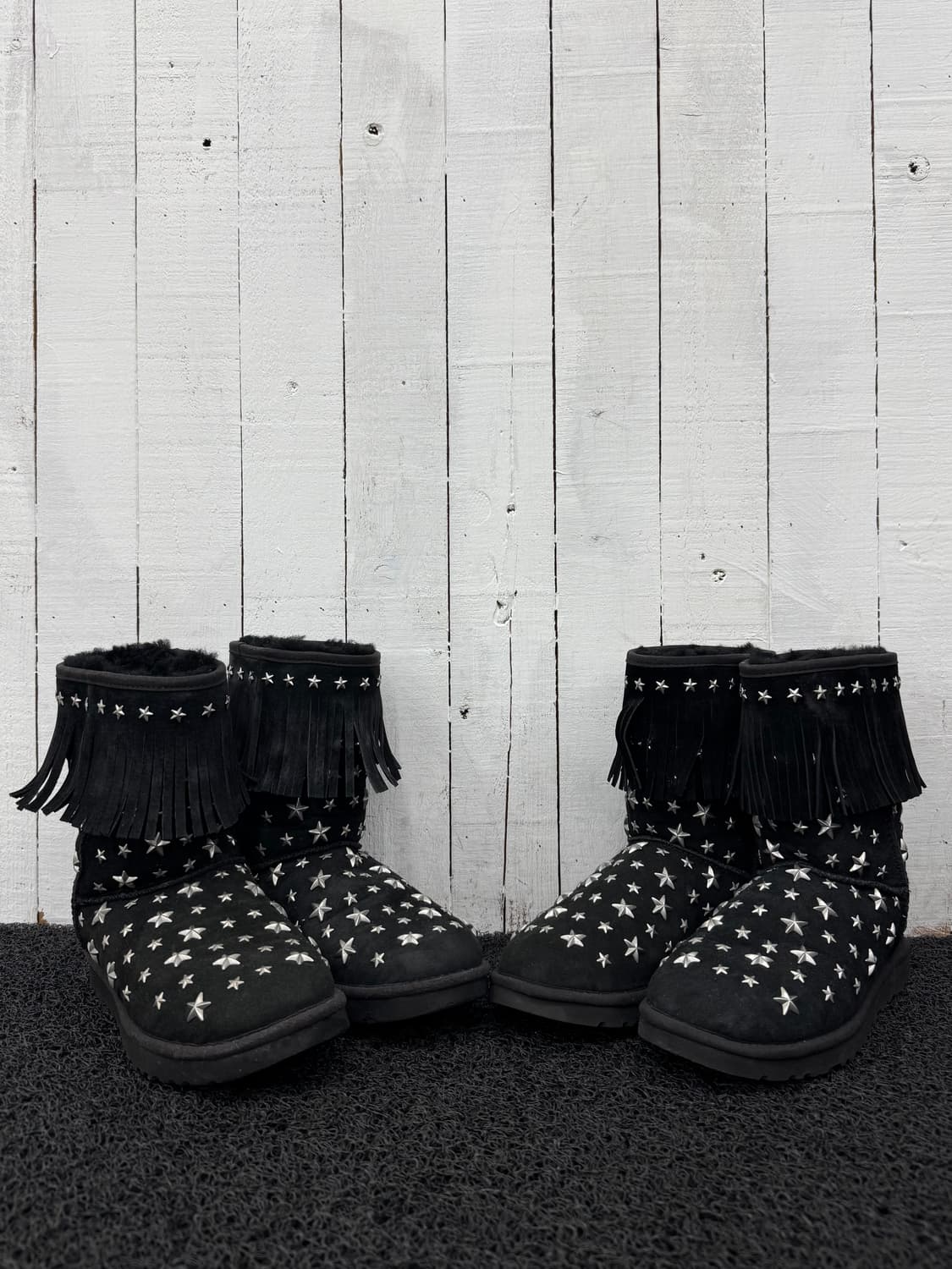 ugg x jimmy choo 상품이미지1