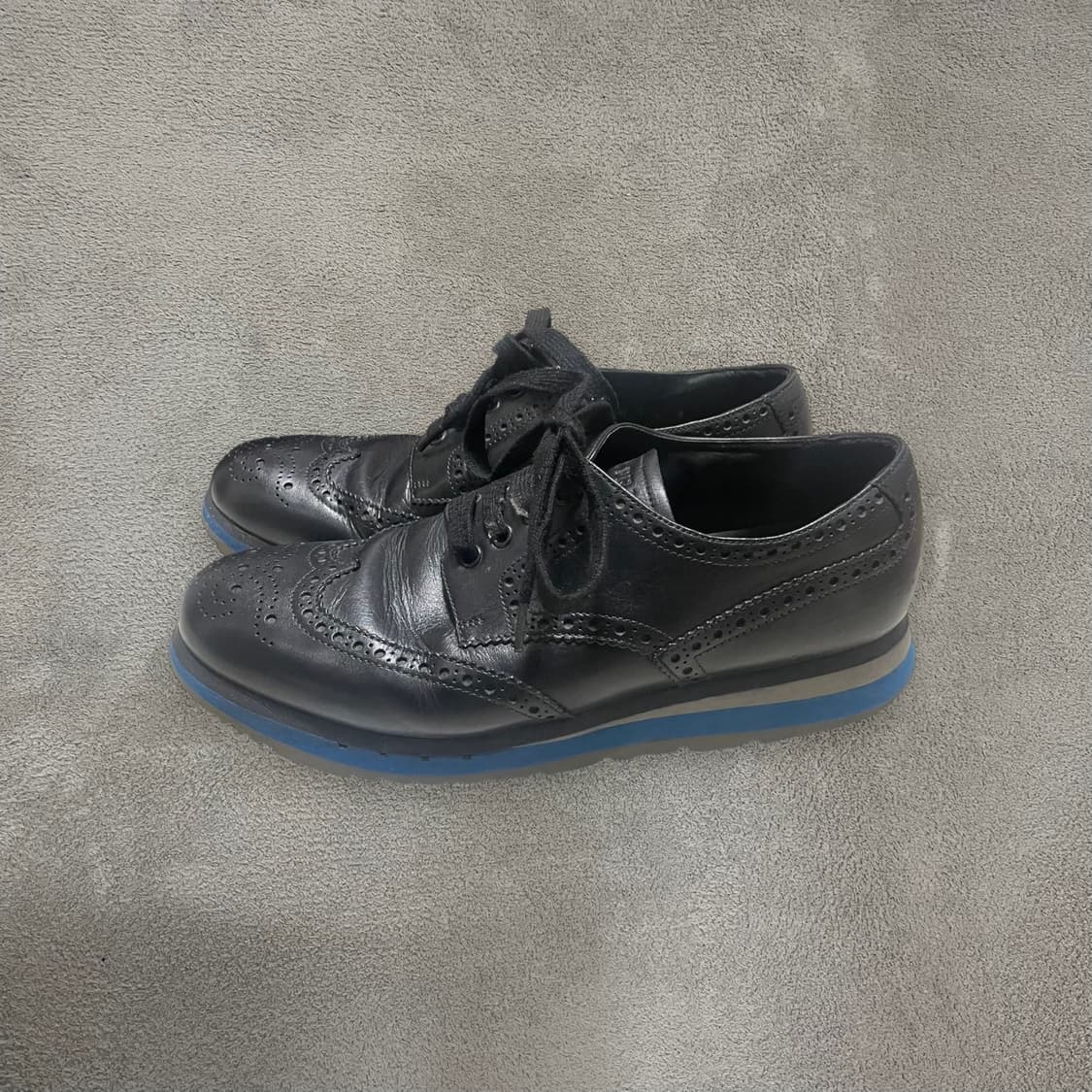 285) 프라다 스포츠 빈티지 레더 윙팁 스니커즈 신발 상품이미지3