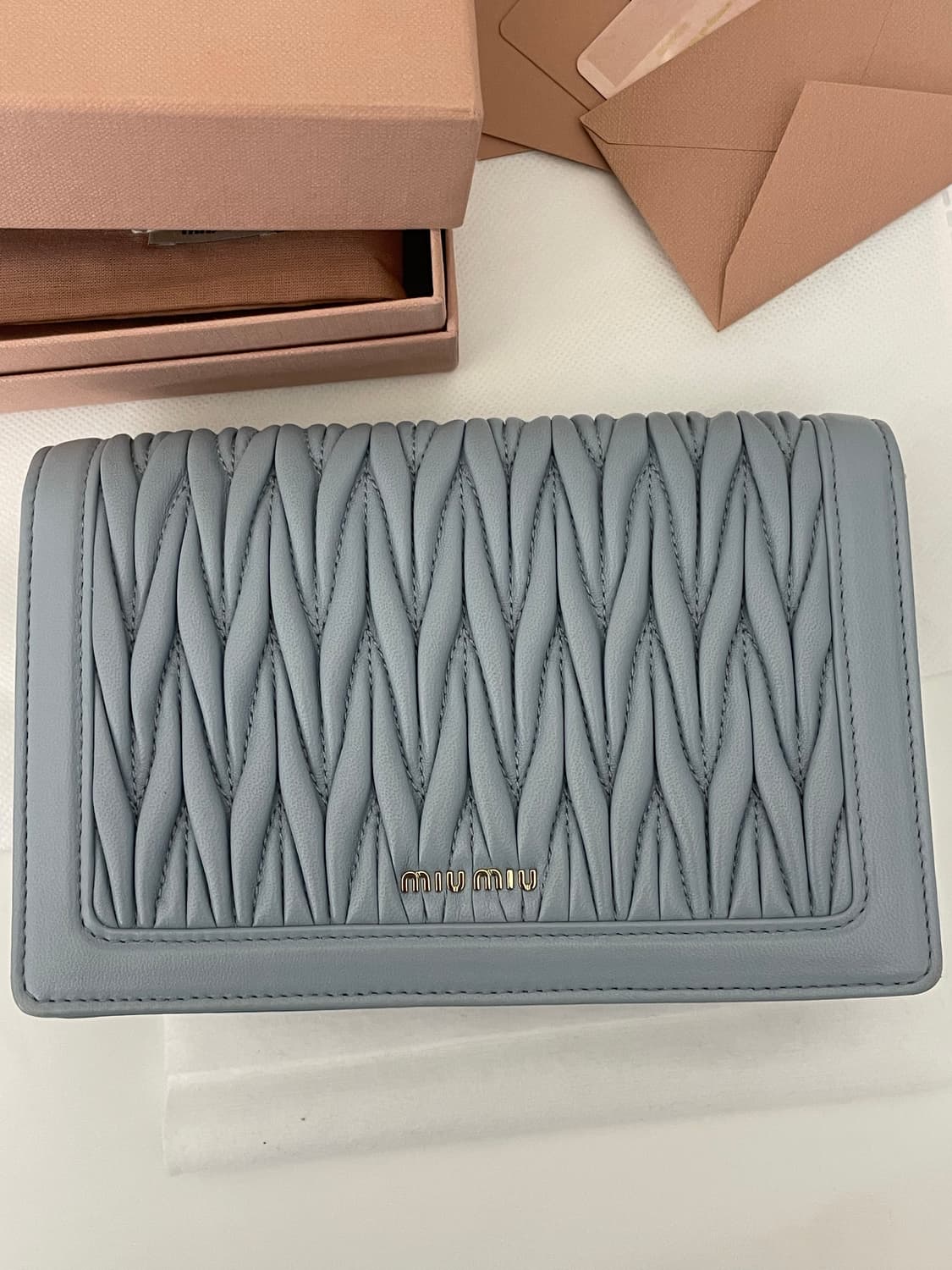 미우미우 마테라쎄 체인 크로스백 상품이미지3