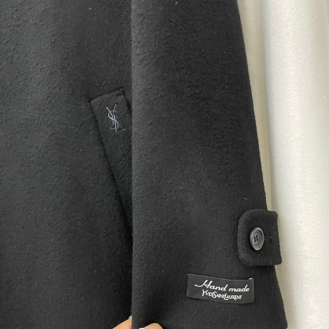 입생로랑 블랙 모직 싱글 코트 상품이미지6