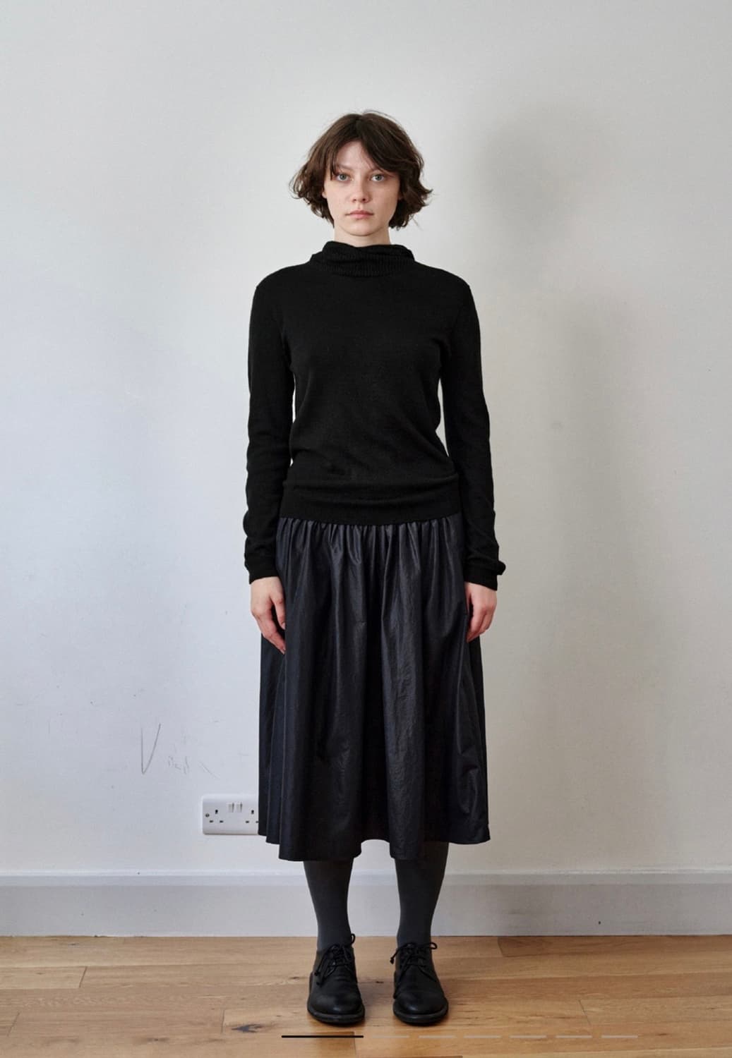 Cosmoss 코스모스 코티드 셔링 스커트 (블랙) s사이즈 상품이미지5