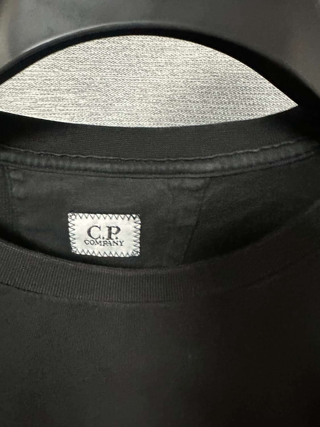 CP컴퍼니 맨투맨 블랙 (XL) 상품이미지4