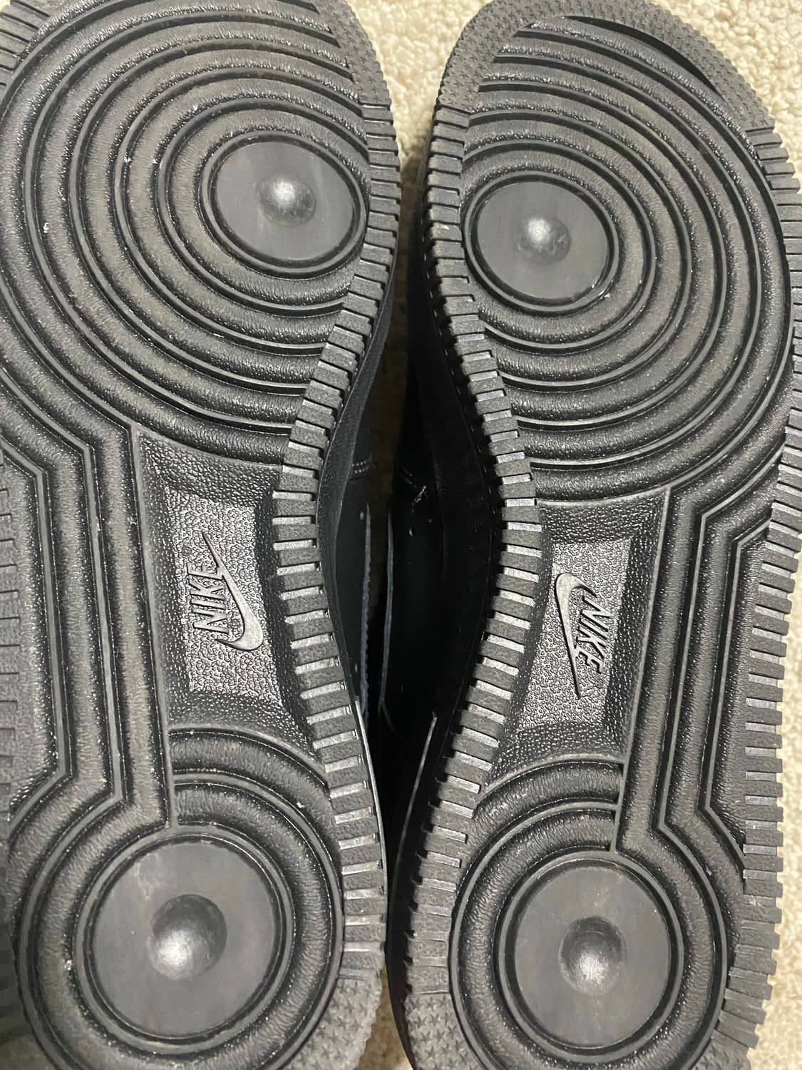 에어포스1 블랙 275 팝니다 상품이미지4