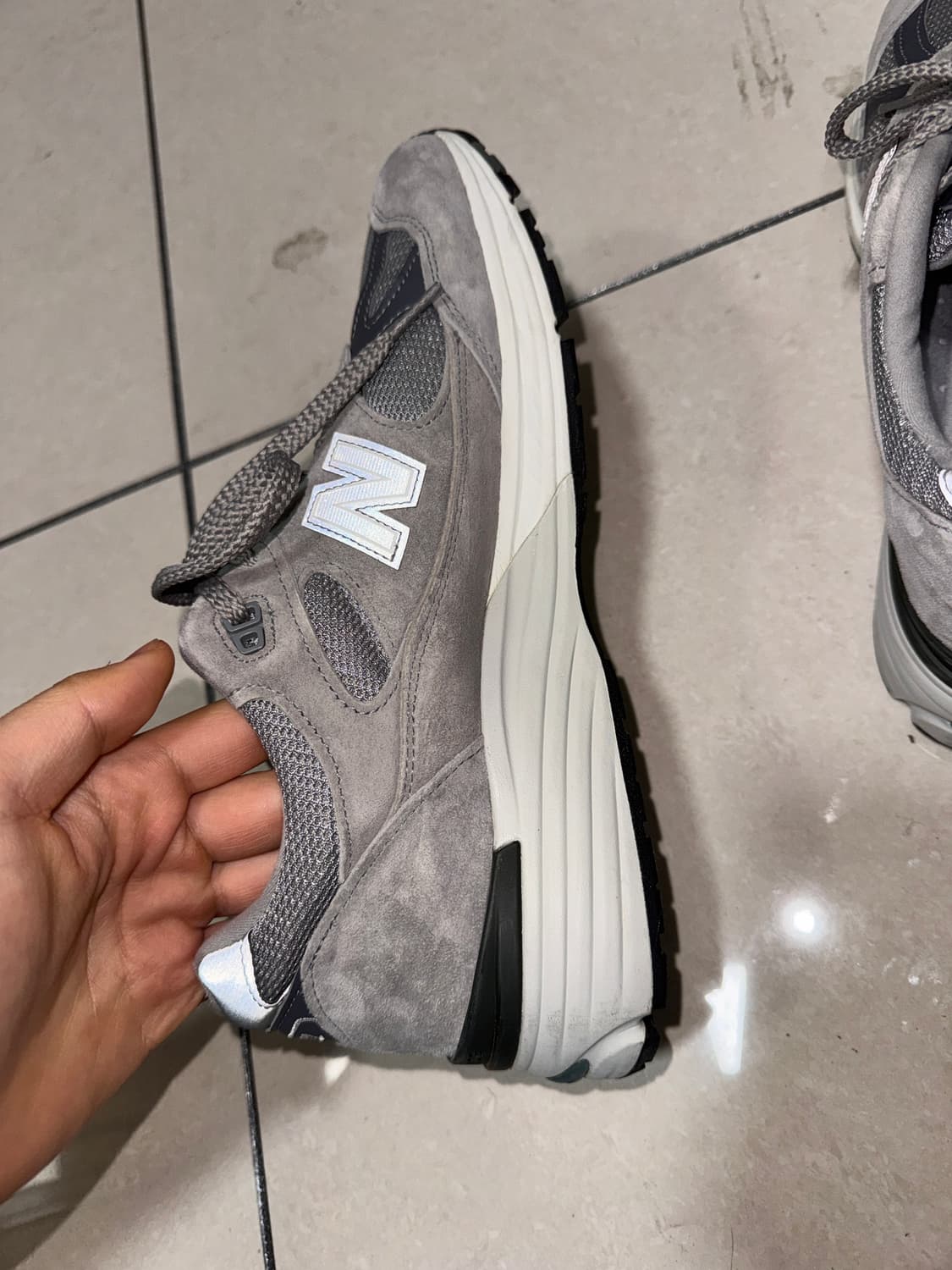 (275) 뉴발란스 991v2 그레이 락 릿지 알로이 실버 상품이미지5