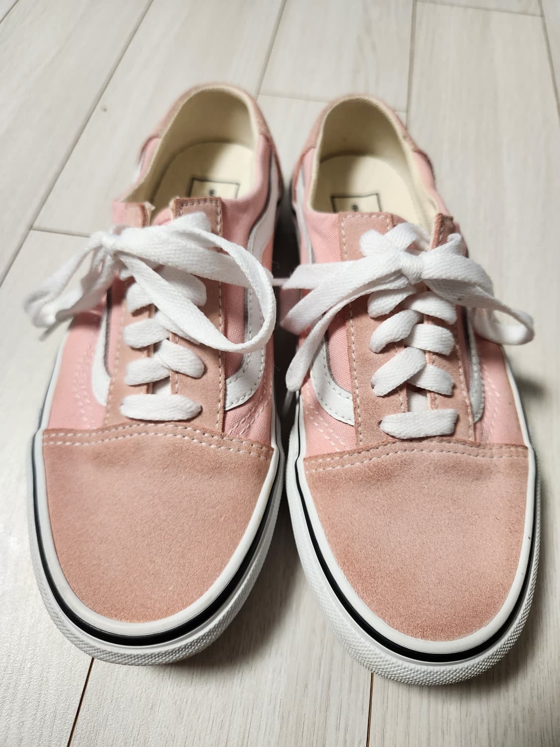 반스 올드스쿨 뮬 파우더 핑크 트루 화이트 사이즈225

실착은 3회 정 상품이미지2