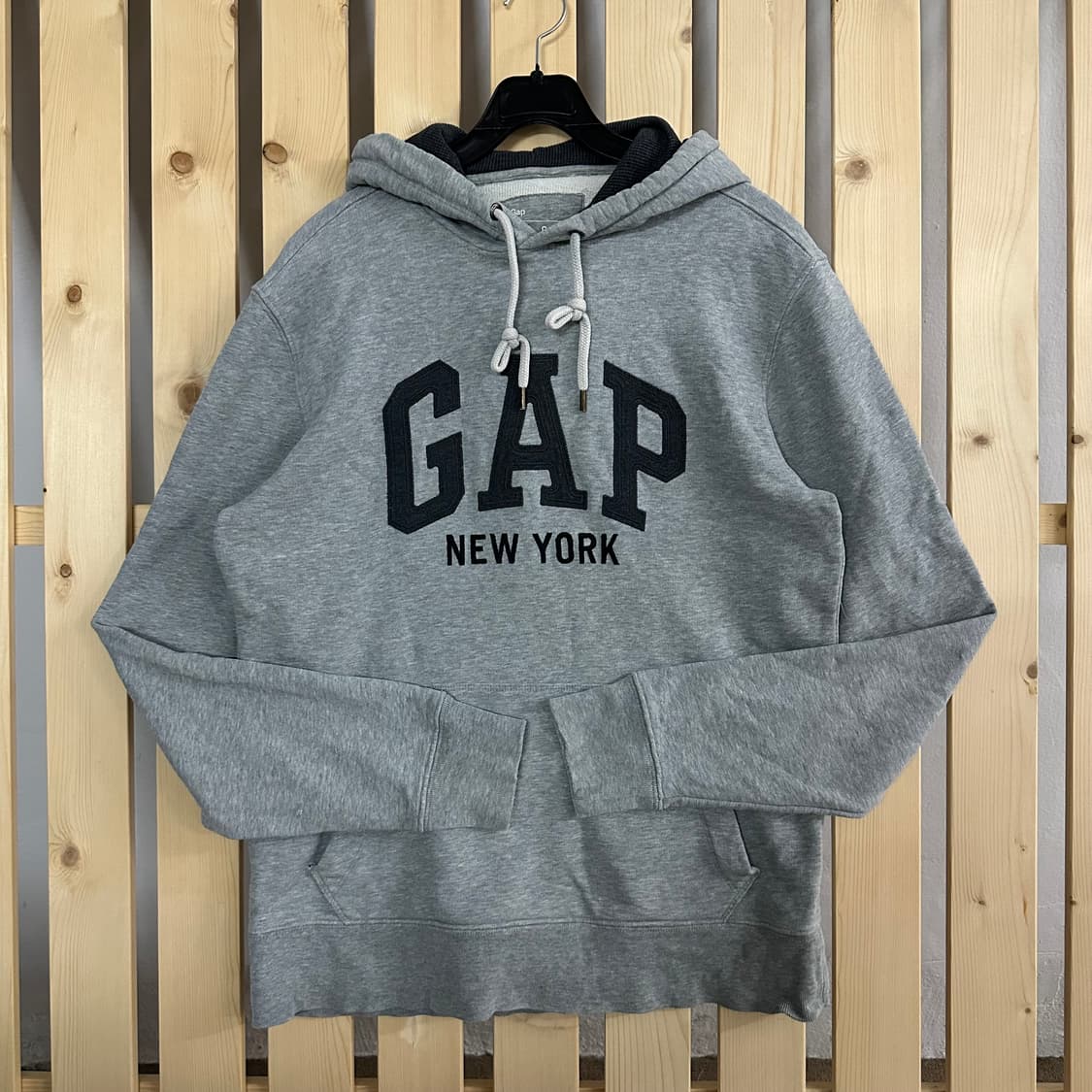 (M) GAP 갭 뉴욕 그레이 후드티 상품이미지1