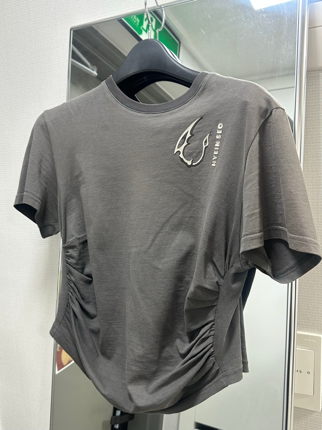 Hyein seo 셔링디테일 반팔T 상품이미지1