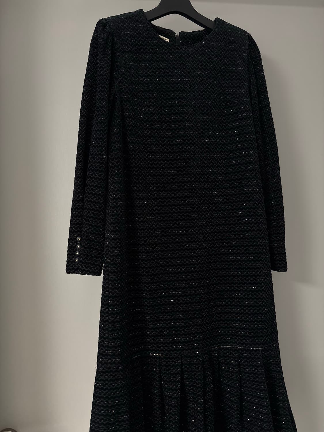 Black velvet pleats dress 상품이미지1