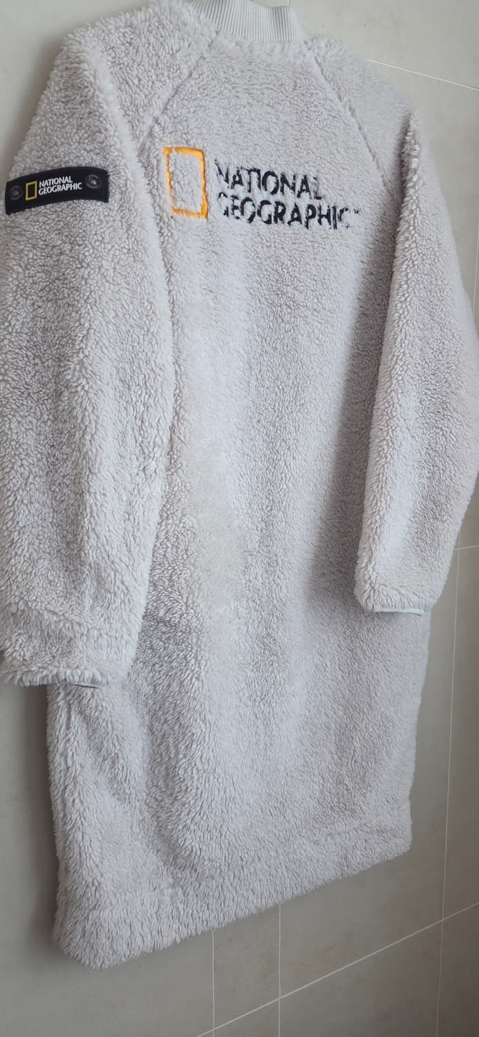 내셔널지오그래픽 뽀글이 롱코트 85(XS)
드라이완료 택포 상품이미지3