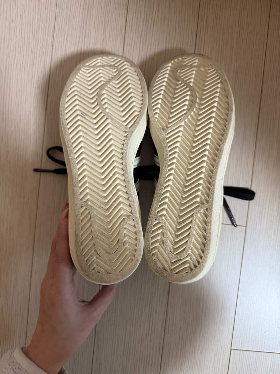 아디다스 떠그클럽 슈퍼스타 220 상품이미지3