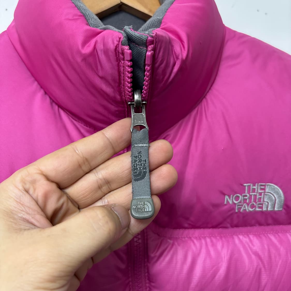 노스페이스 핑크 700 패딩조끼 상품이미지3