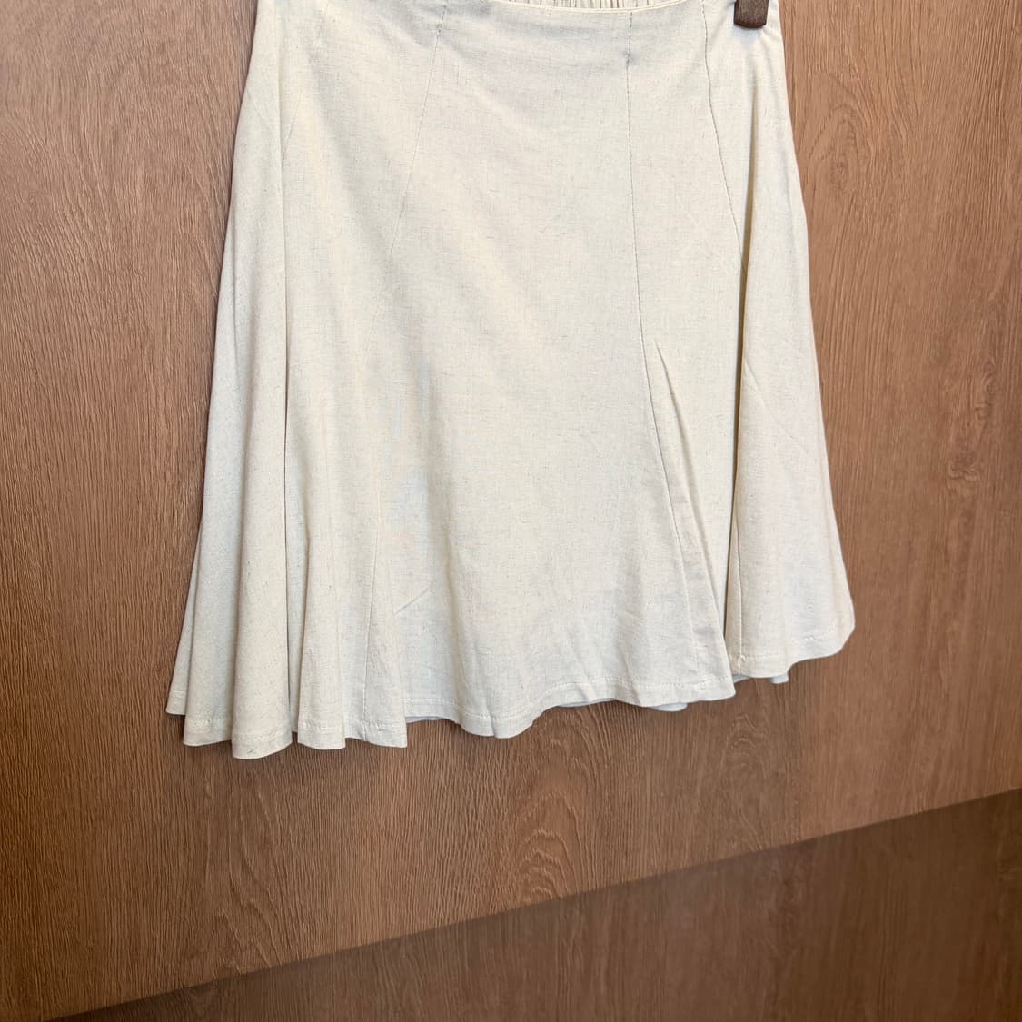 빈티지 린넨 밴딩 미디 스커트 무지 디테일 플레어핏 아이보리 상품이미지4