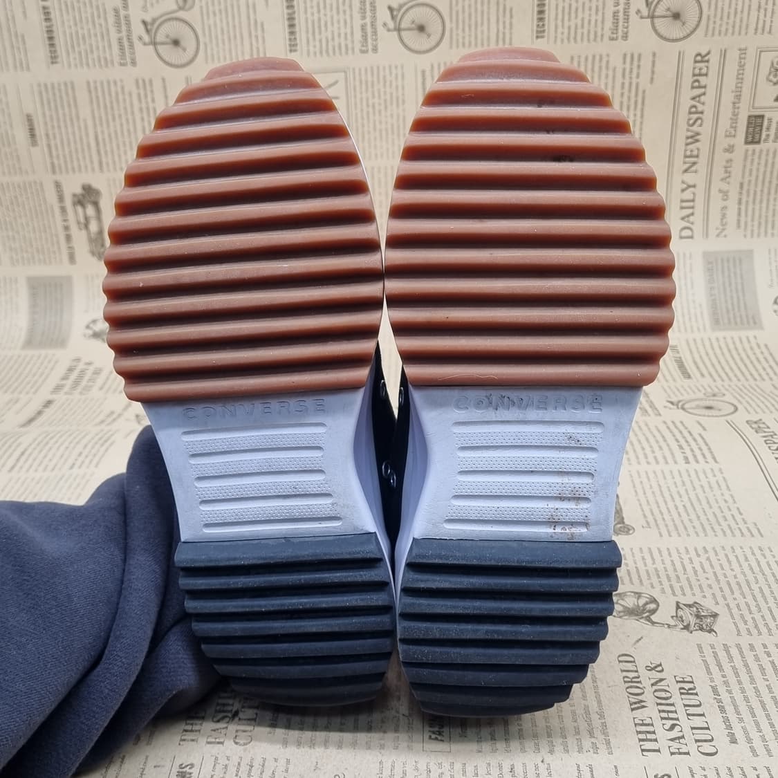 컨버스 런스타 하이크 로우 스니커즈 240 상품이미지3