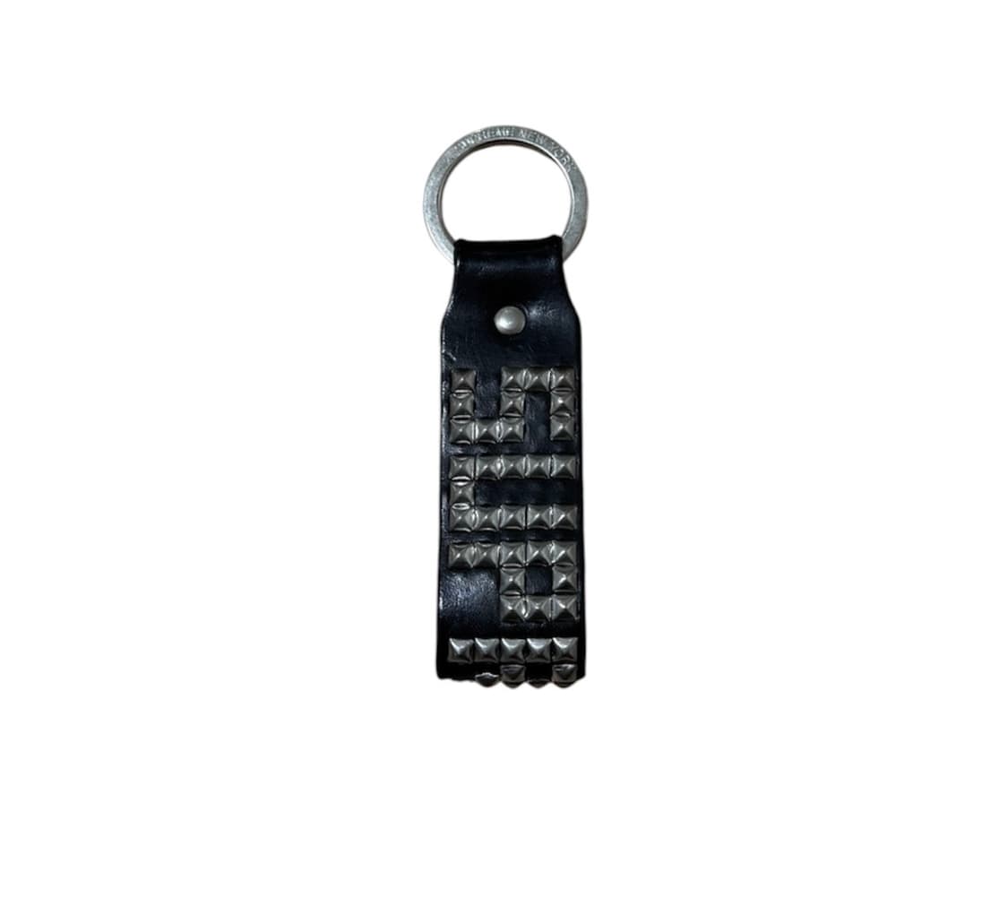 슈프림 X HTC 할리우드 트레이딩 컴퍼니 스터드 키링 상품이미지1