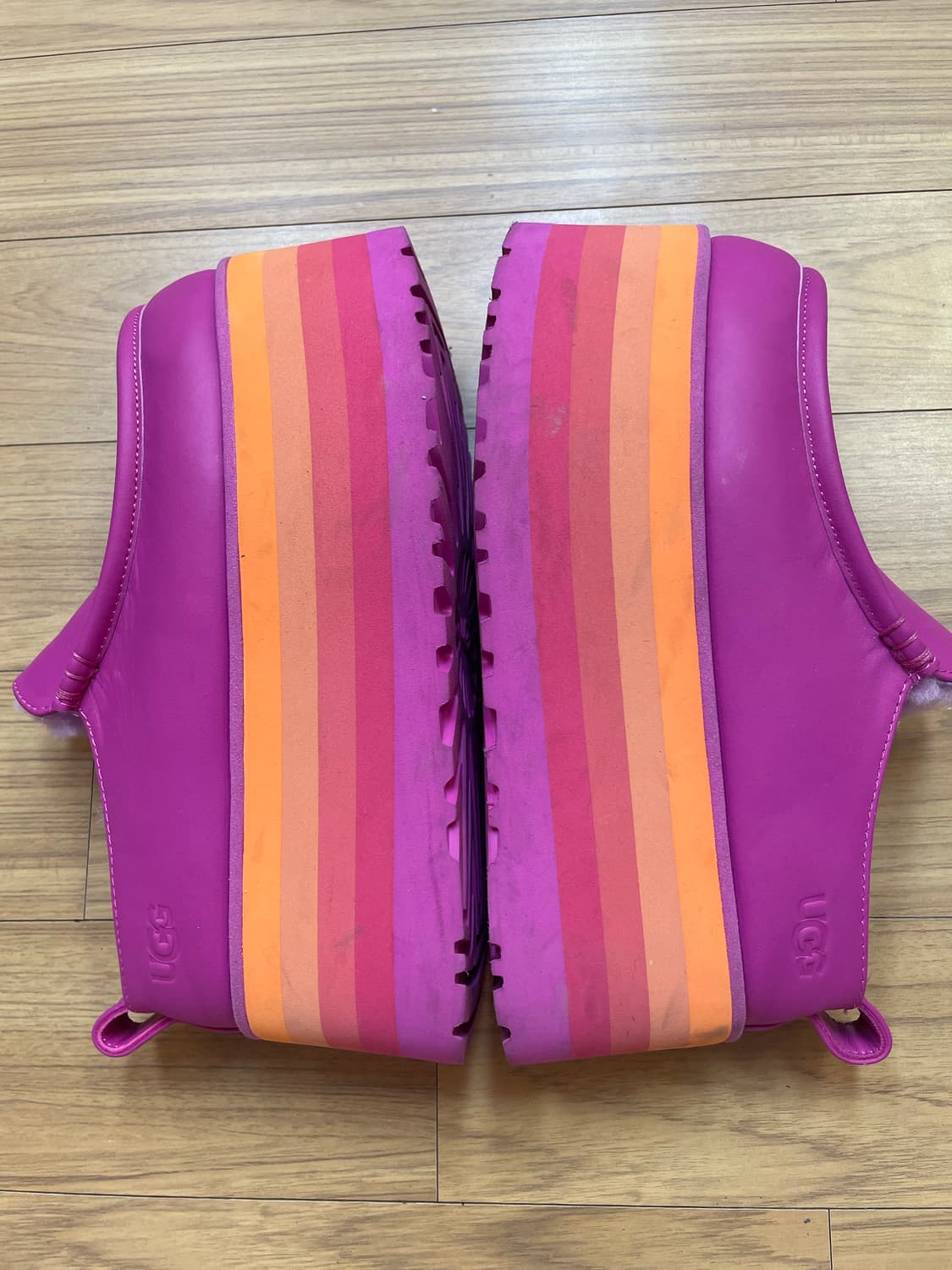 UGG Urseen 플랫폼 뮬 핑크 240 상품이미지4