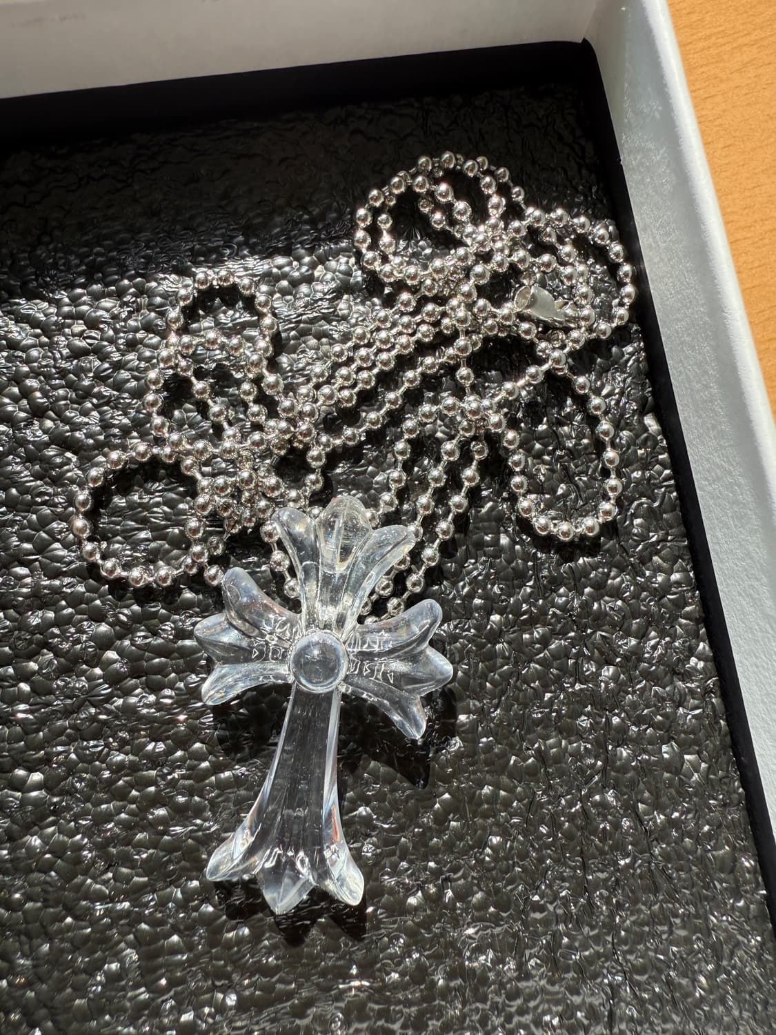 [chrome hearts] 크롬하츠 실리크롬 CH 크로스 펜던트 클리어 상품이미지1