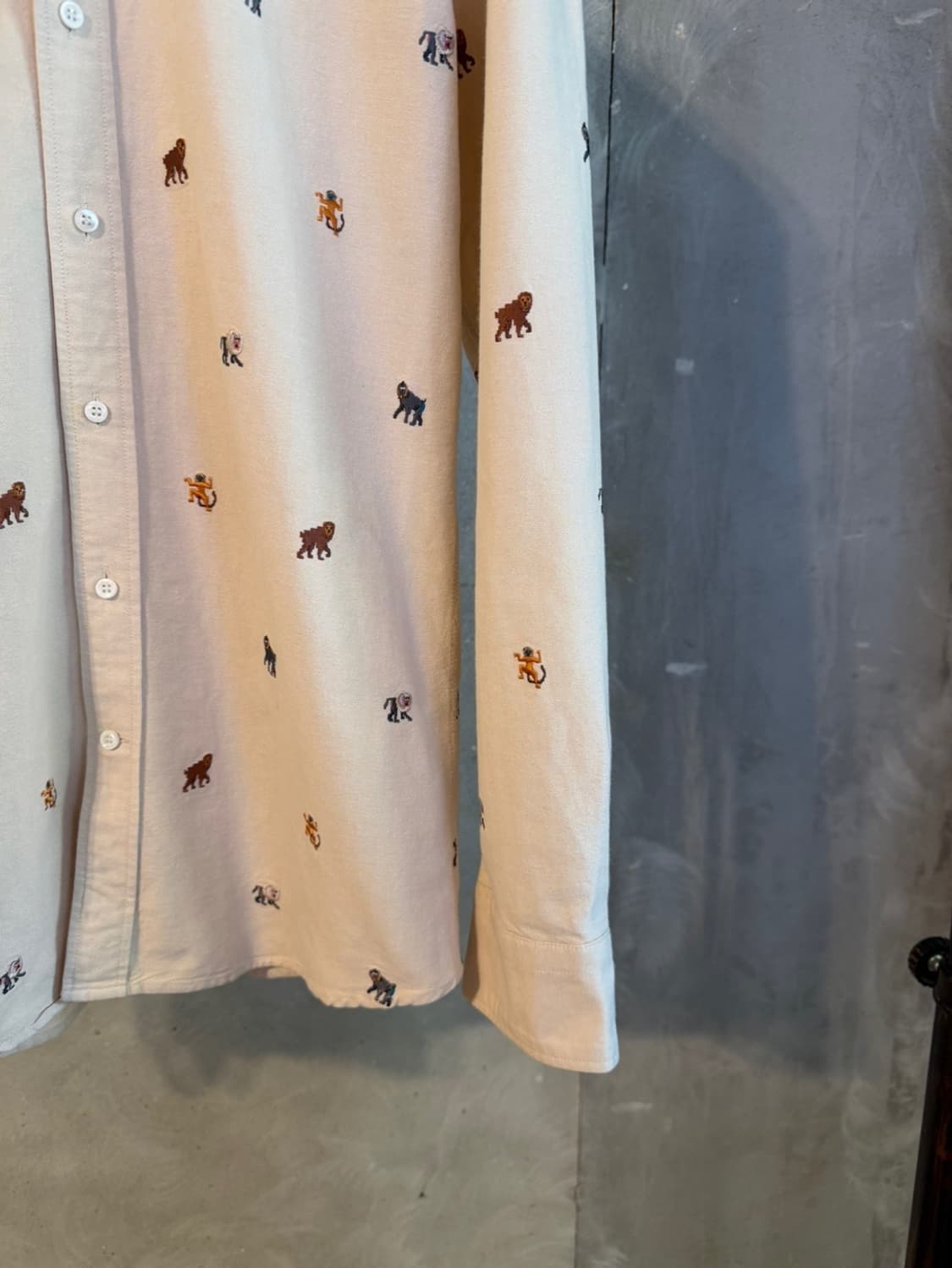 바스통 버튼다운 셔츠 슬림100 상품이미지4