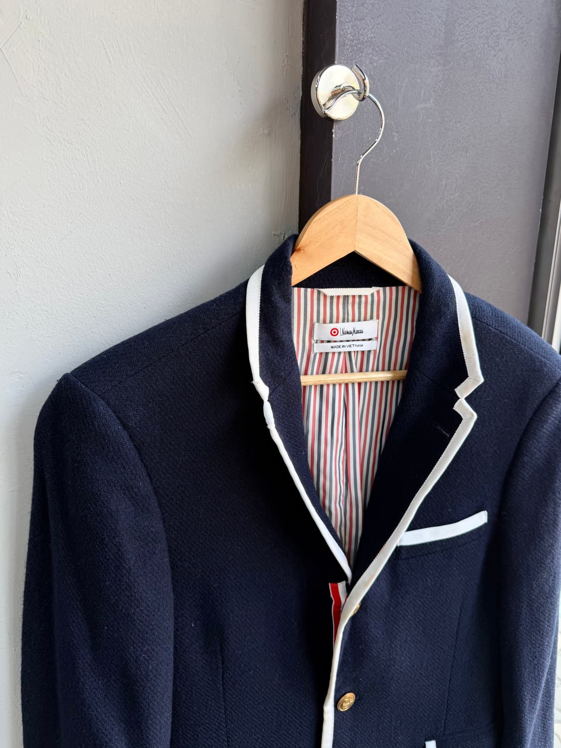 S/ 톰브라운 X 니만마커스 금장버튼 블레이저 자켓 상품이미지3