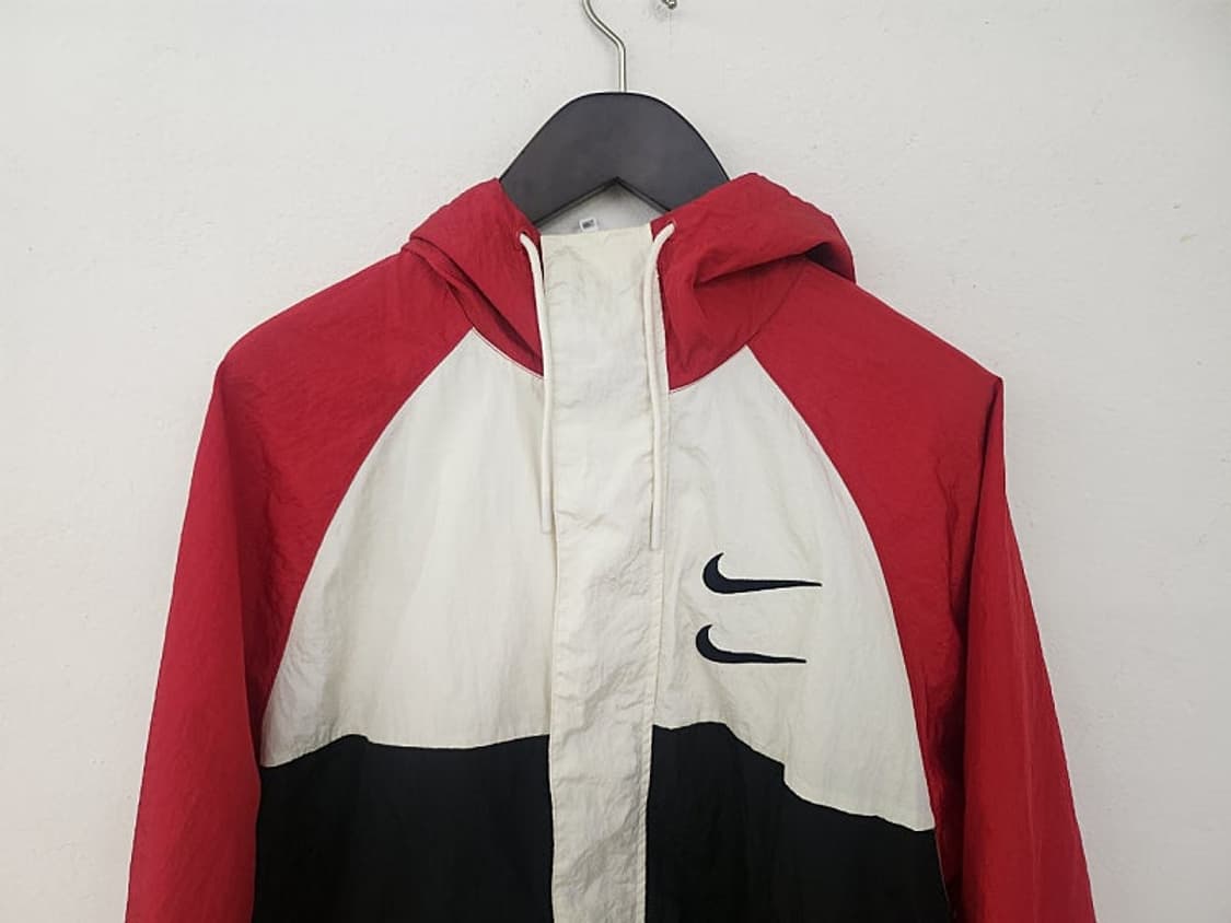 나이키 스우시 바람막이 상품이미지3