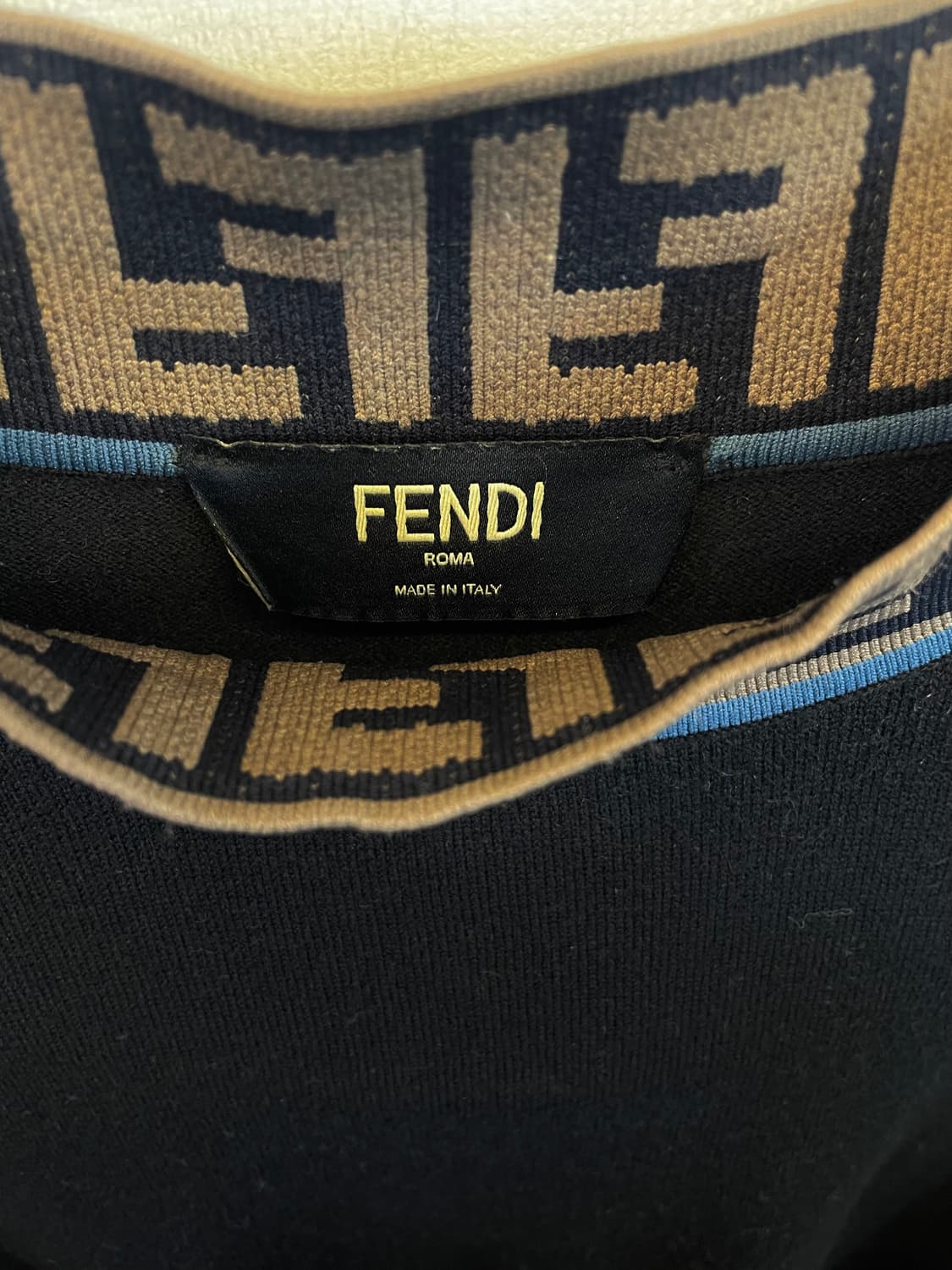 펜디 FF 하이넥 울니트:) 반목니트 터틀넥니트 상품이미지3