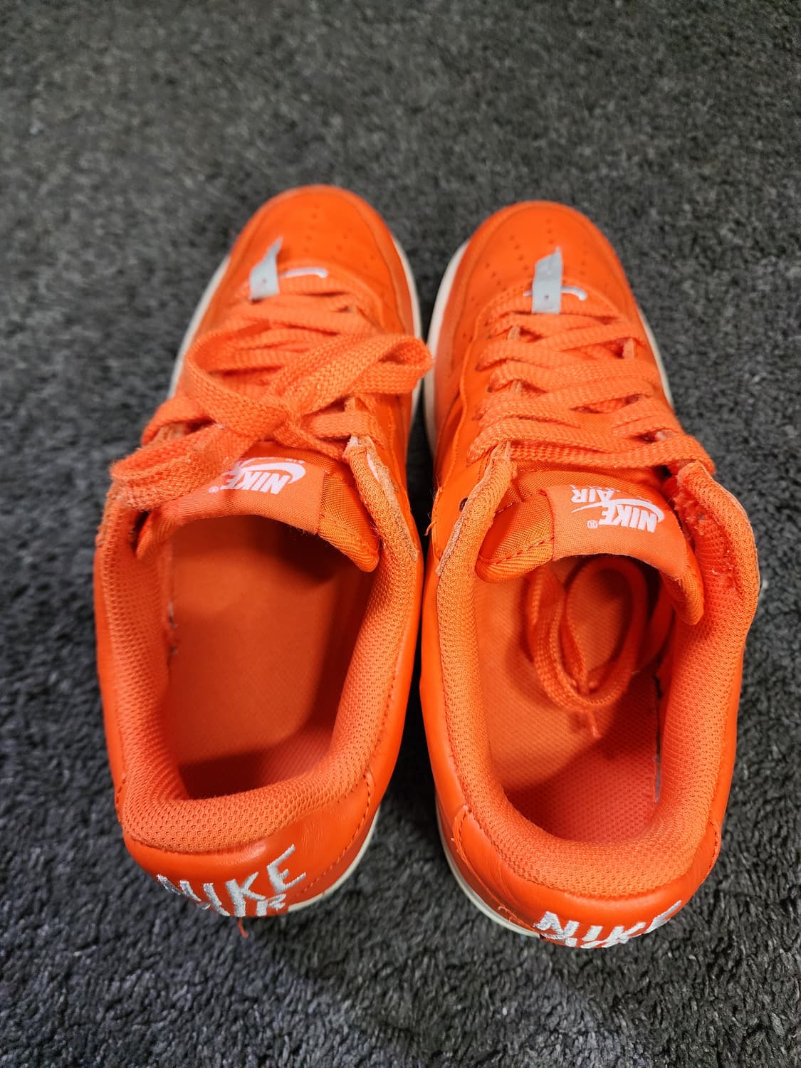 나이키 에어포스1 로우 컬러 오브 더 먼스 세이프티 오렌지   상품이미지6