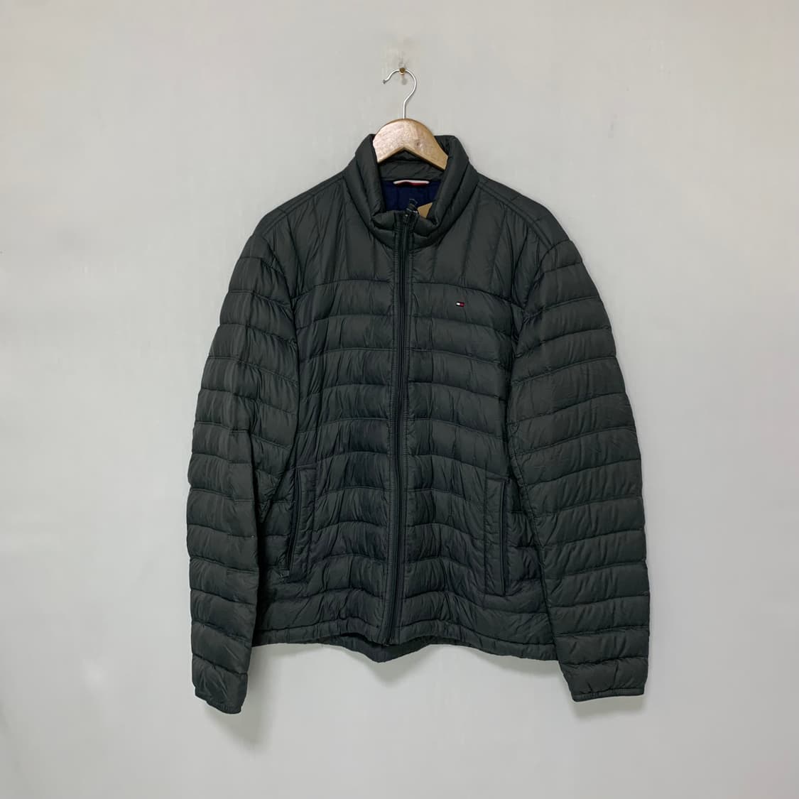 타미힐피거 경량 패딩 점퍼 차콜 그레이 빈티지 L 사이즈 상품이미지1