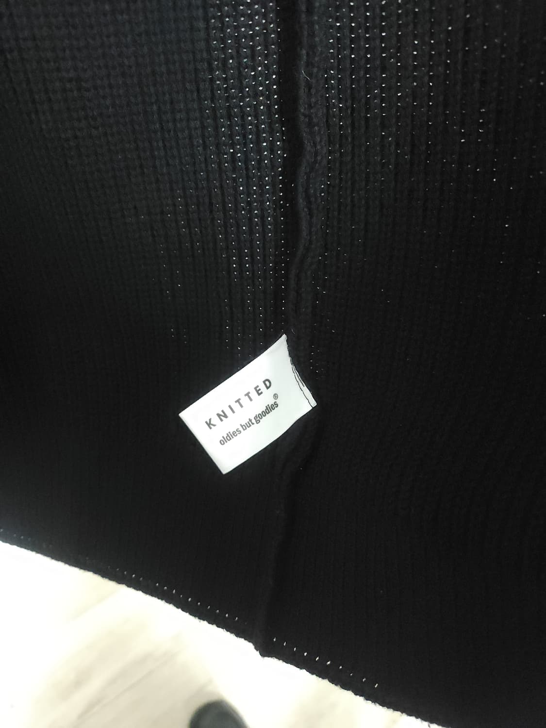 니티드 블랙 소프트니트 배색 가디건 100 L  새제품 상품이미지6