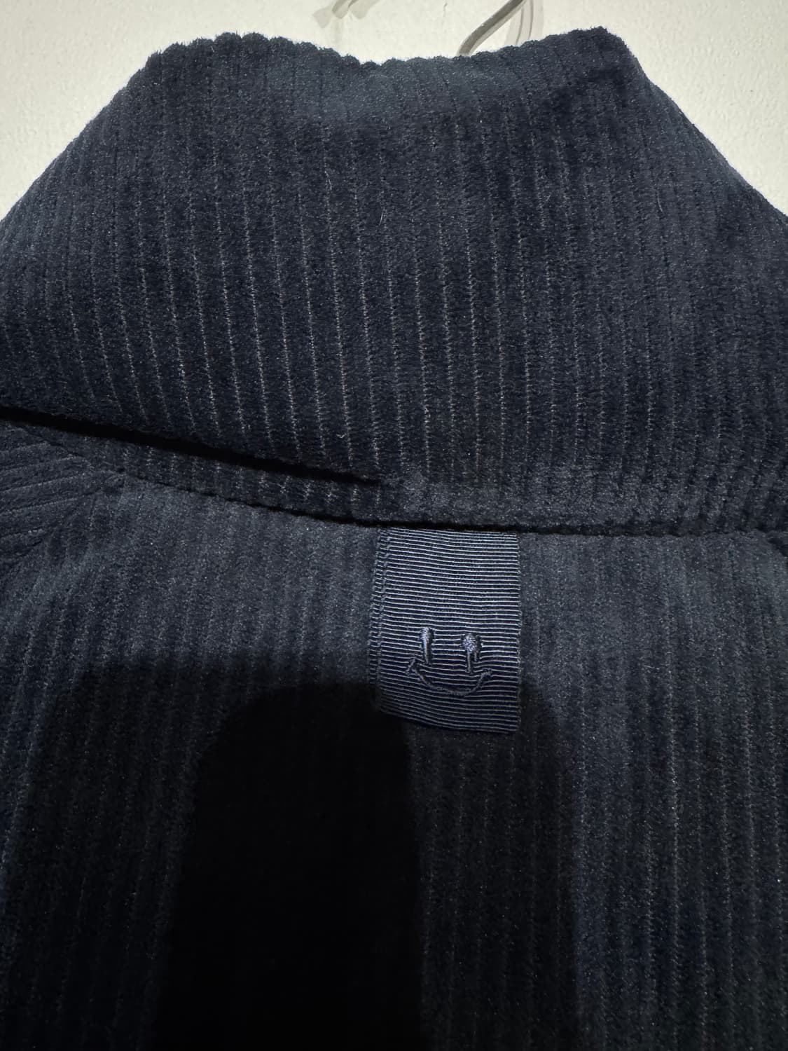 커스텀멜로우 새드스마일 코듀로이 다운 패딩 L 네이비 상품이미지3