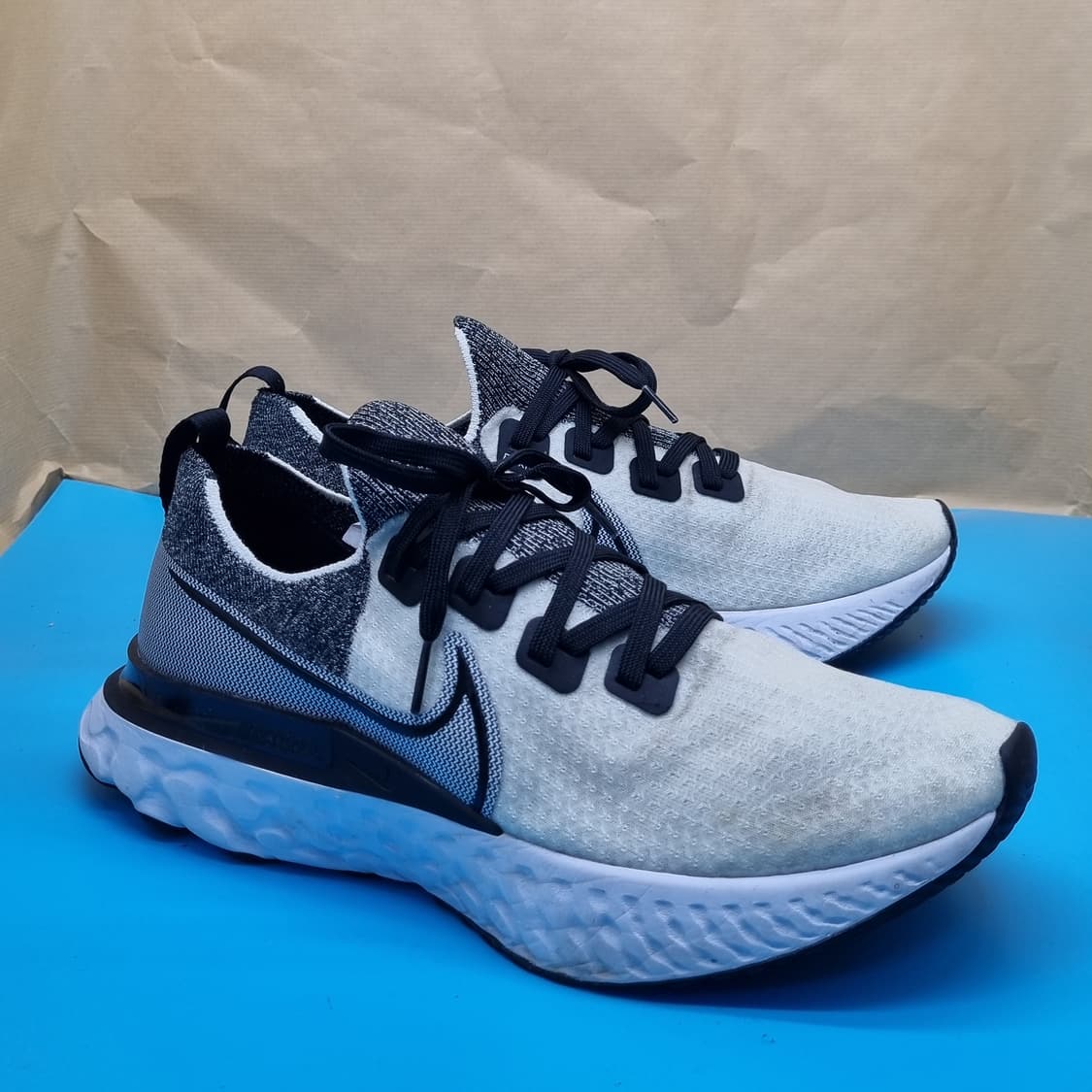 나이키 리액트 인피니티 런 플라이니트300 상품이미지1