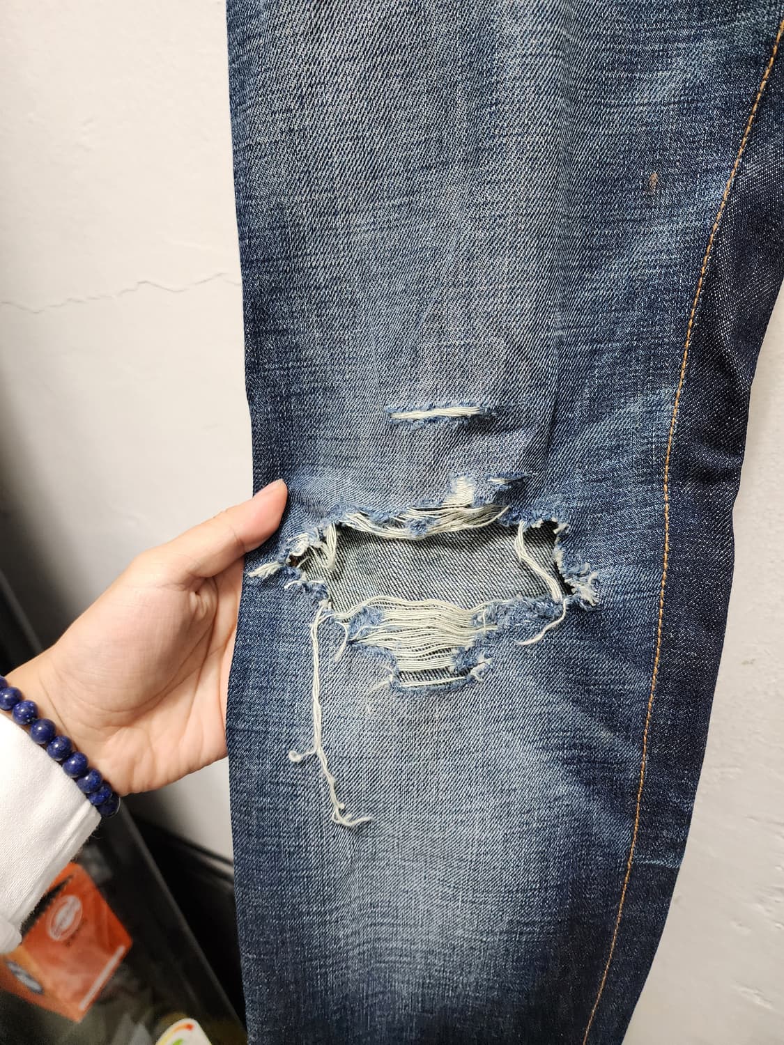 돌체앤가바나 데미지 스틸로고 워싱 청바지 상품이미지5