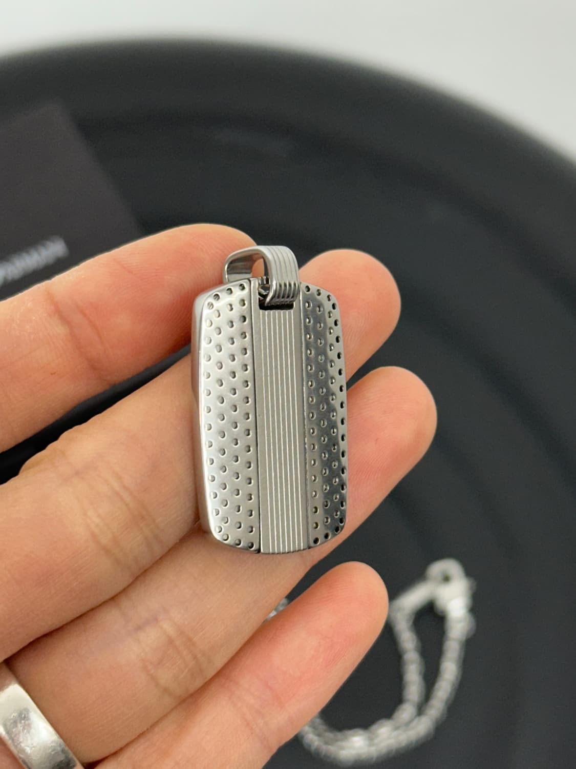 Emporio Armani Eagle Dog Tag Necklace  상품이미지5