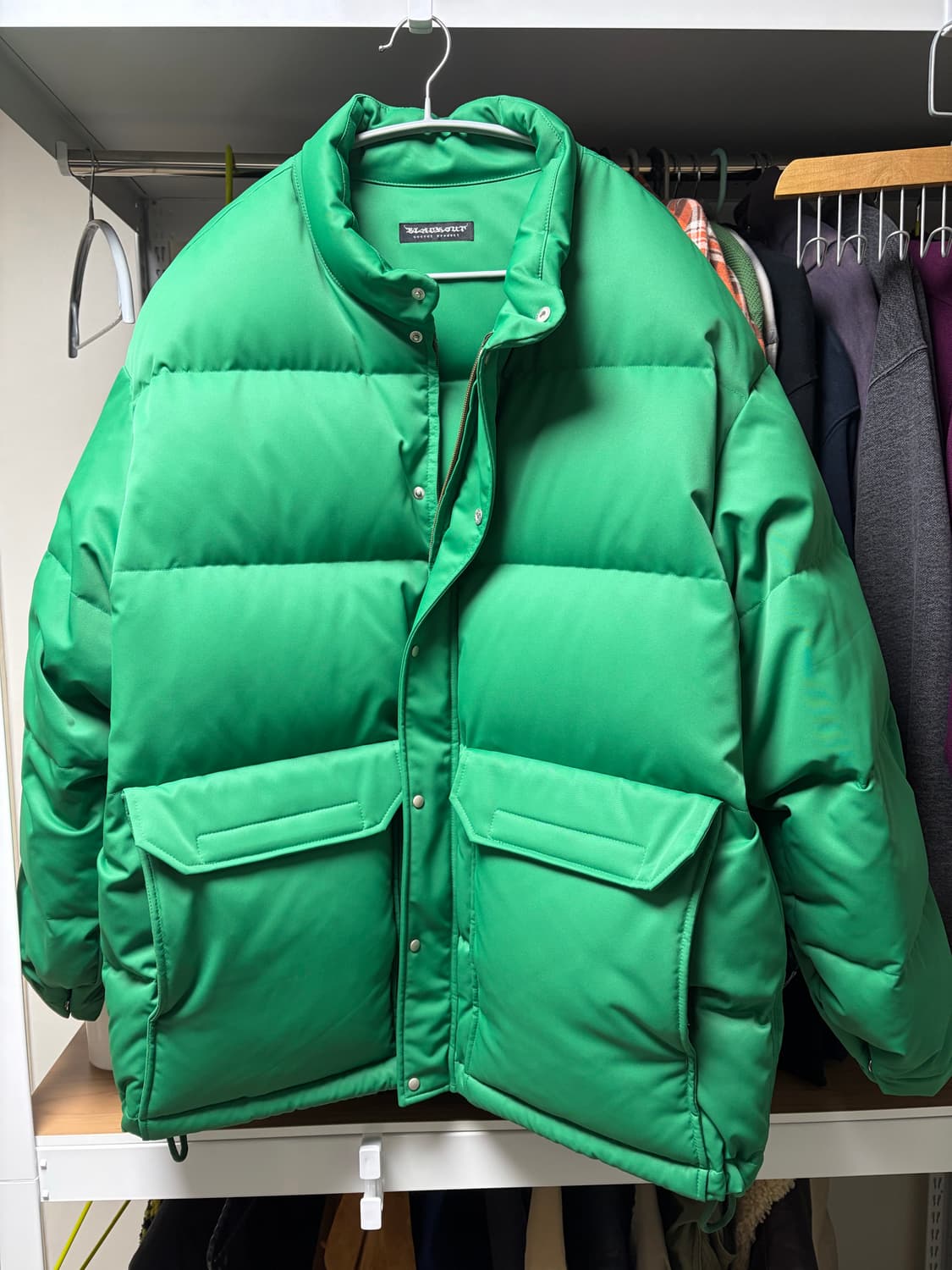 블랙아웃 어바인 파카 패딩 그린 L사이즈 팝니다 상품이미지1