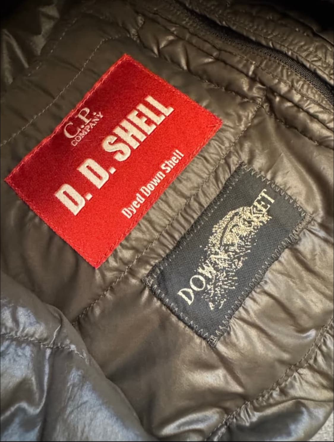C.p컴퍼니 경량패딩 상품이미지3