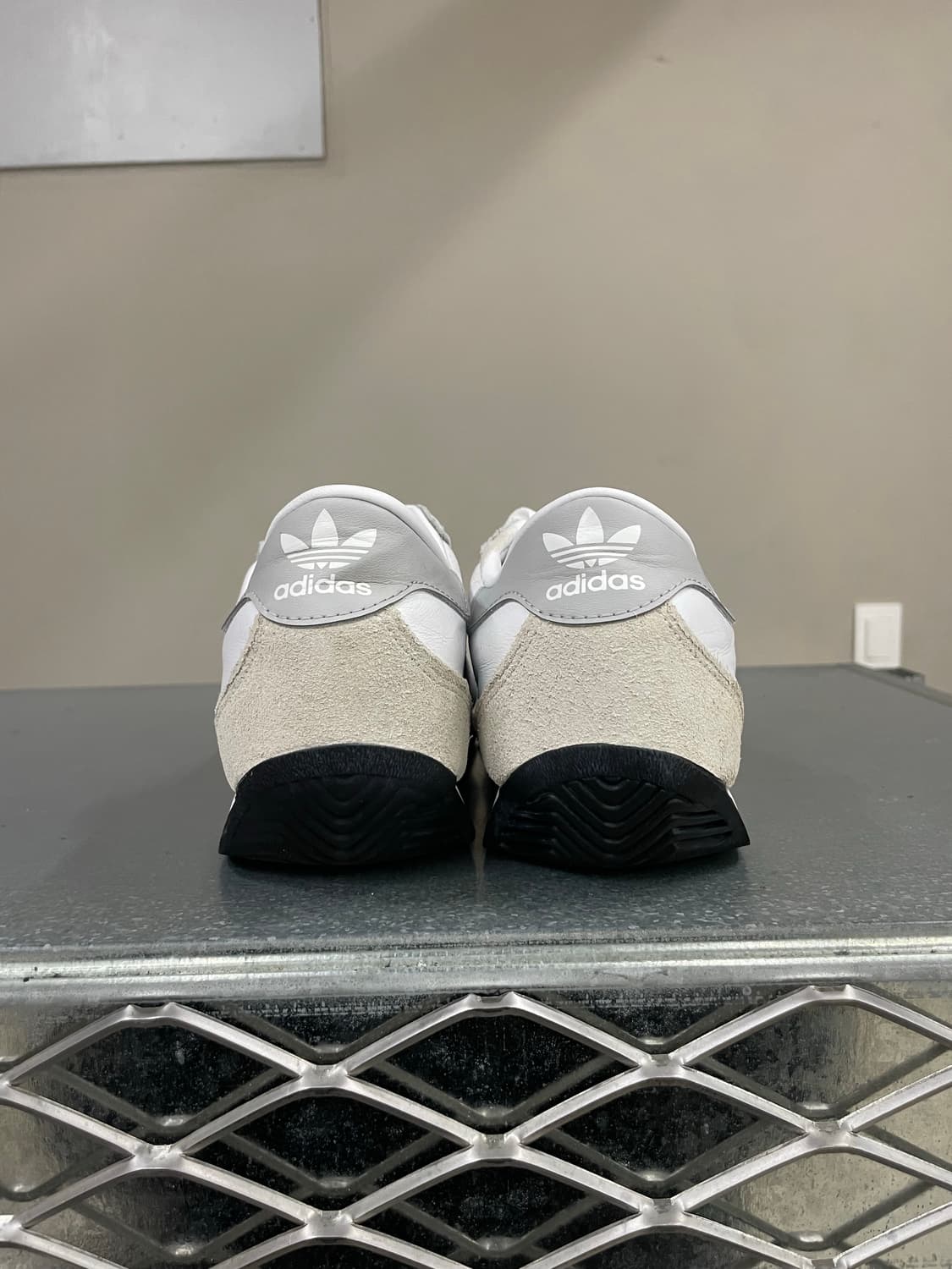 아디다스 컨트리2 화이트 265 상품이미지3