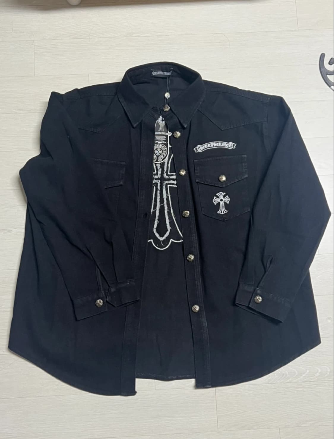 크롬하츠 십자가 크로스패치 셔츠 상품이미지1