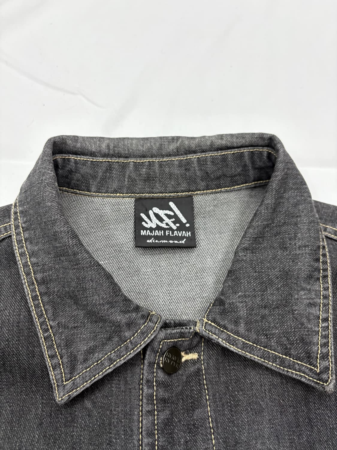 MAJAH FLAVAH 마자플라마 스터드 디테일 블랙 데님 자켓 상품이미지6