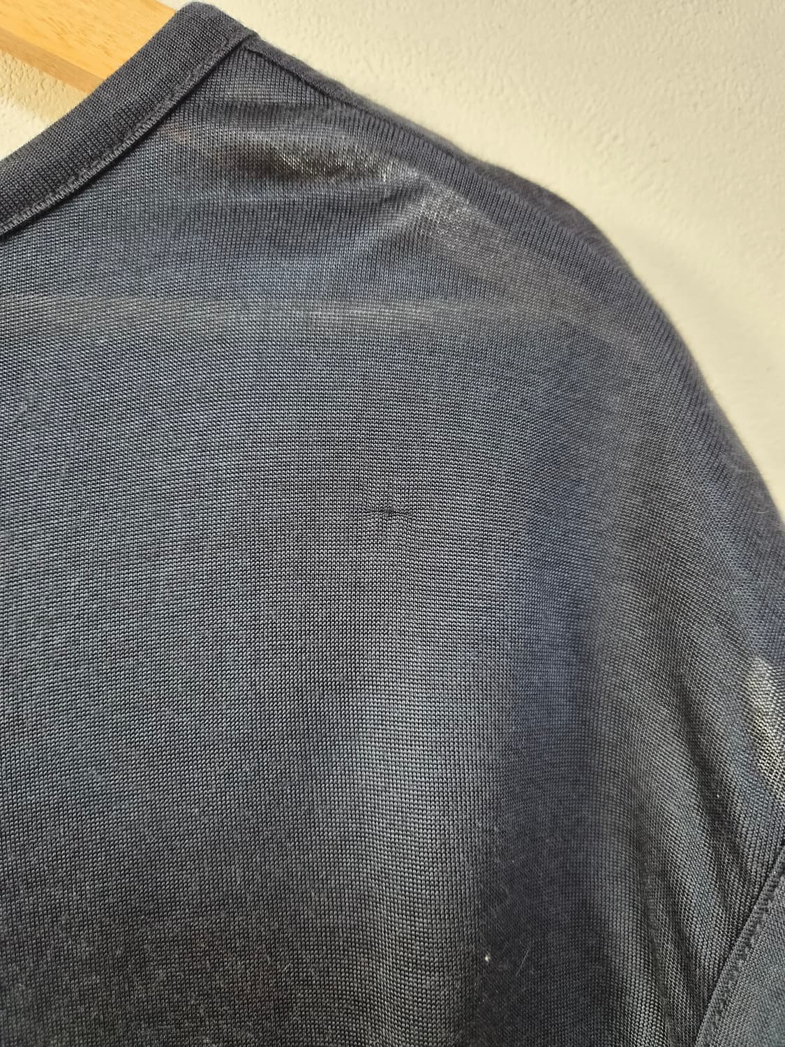 마크제이콥스 절개 티셔츠 XS사이즈 - T54 상품이미지4