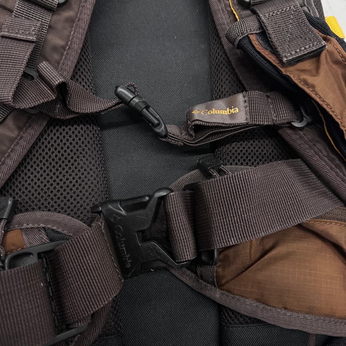 컬럼비아 브라운 고프코어 테크니컬 백팩 상품이미지6
