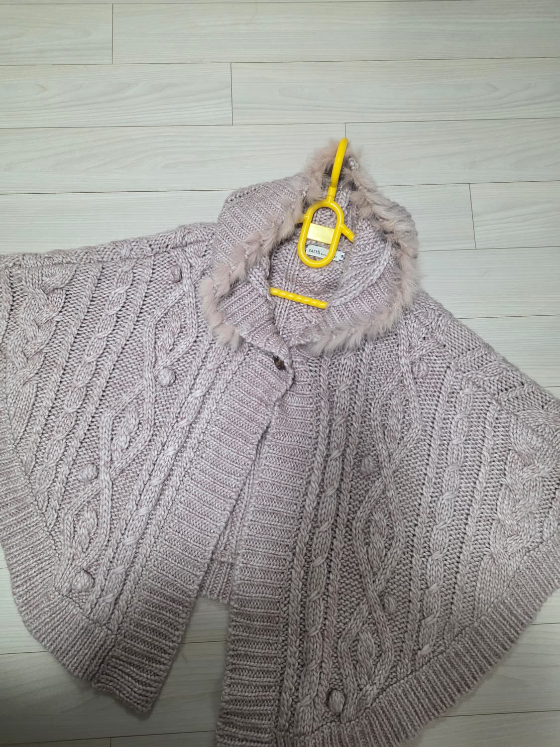 모리걸 포도깔 케이프 아우터 어스뮤직 상품이미지1