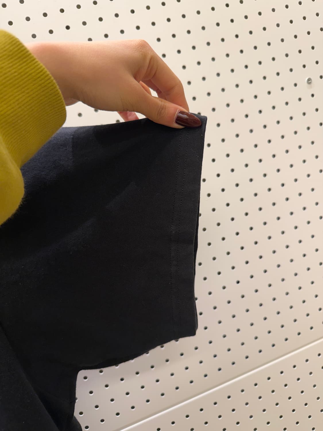 칼하트 WIP 그래픽 반팔 티셔츠 블랙 U1136 상품이미지4