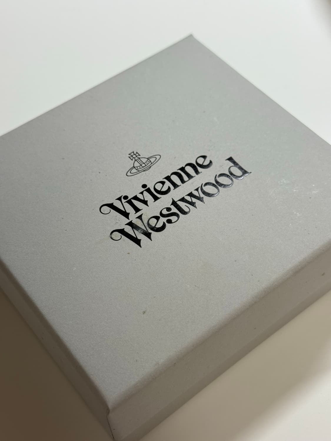 비비안웨스트우드 일본 한정판 레드라벨 반지갑 (민트급 풀박 정품) 상품이미지5