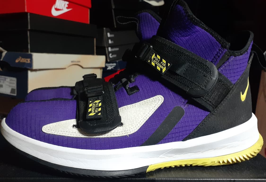 나이키 르브론 솔져13 SFG 상품이미지1